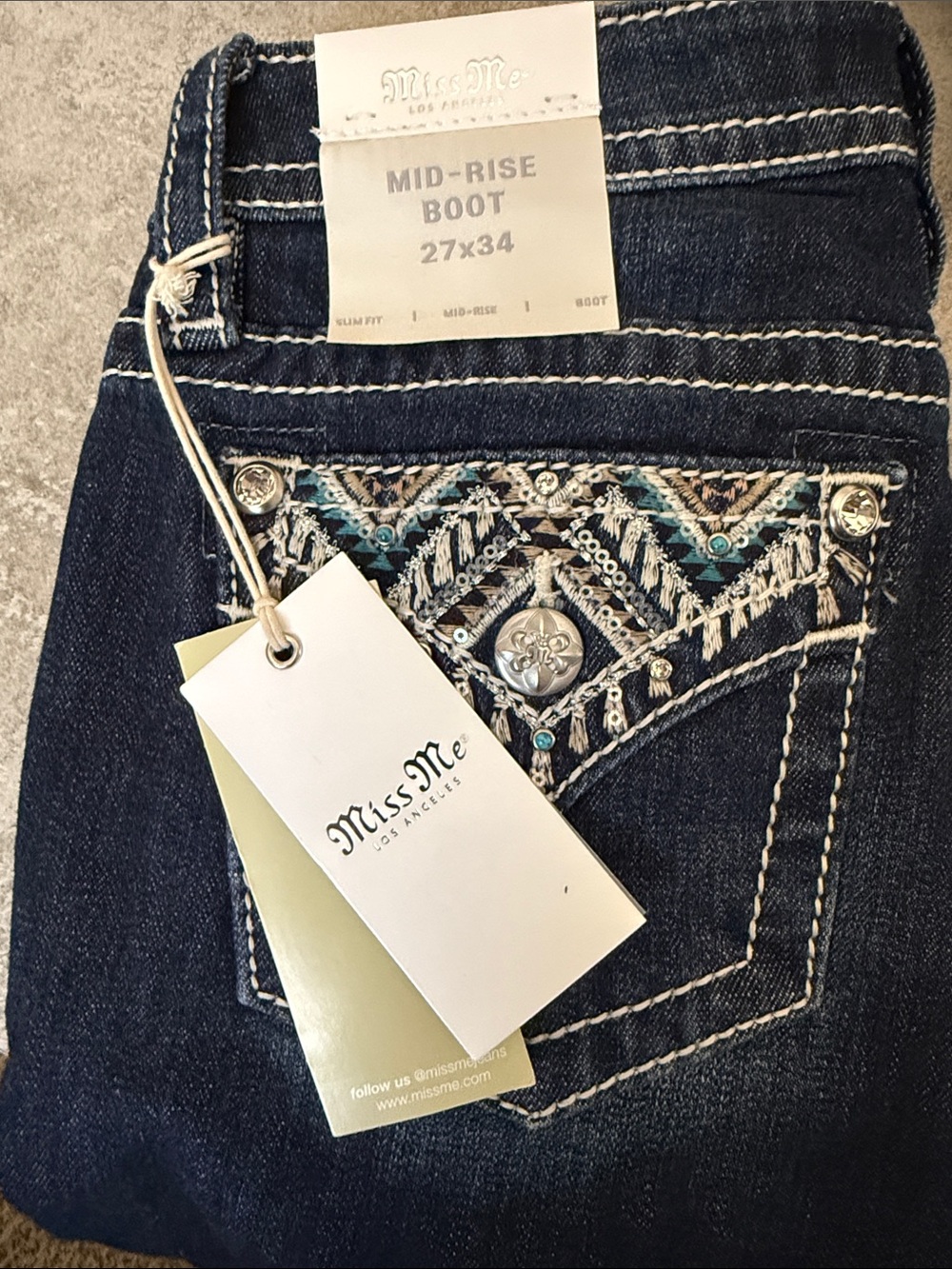 NWT Miss Me mid rise boot jeans w cntrst stitch/high design pockets retail $118 - Picture 2 of 14